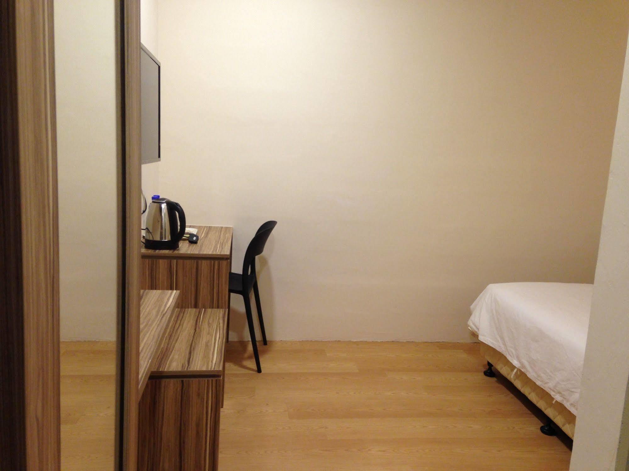 Tumike Hotel Бентонг Екстер'єр фото