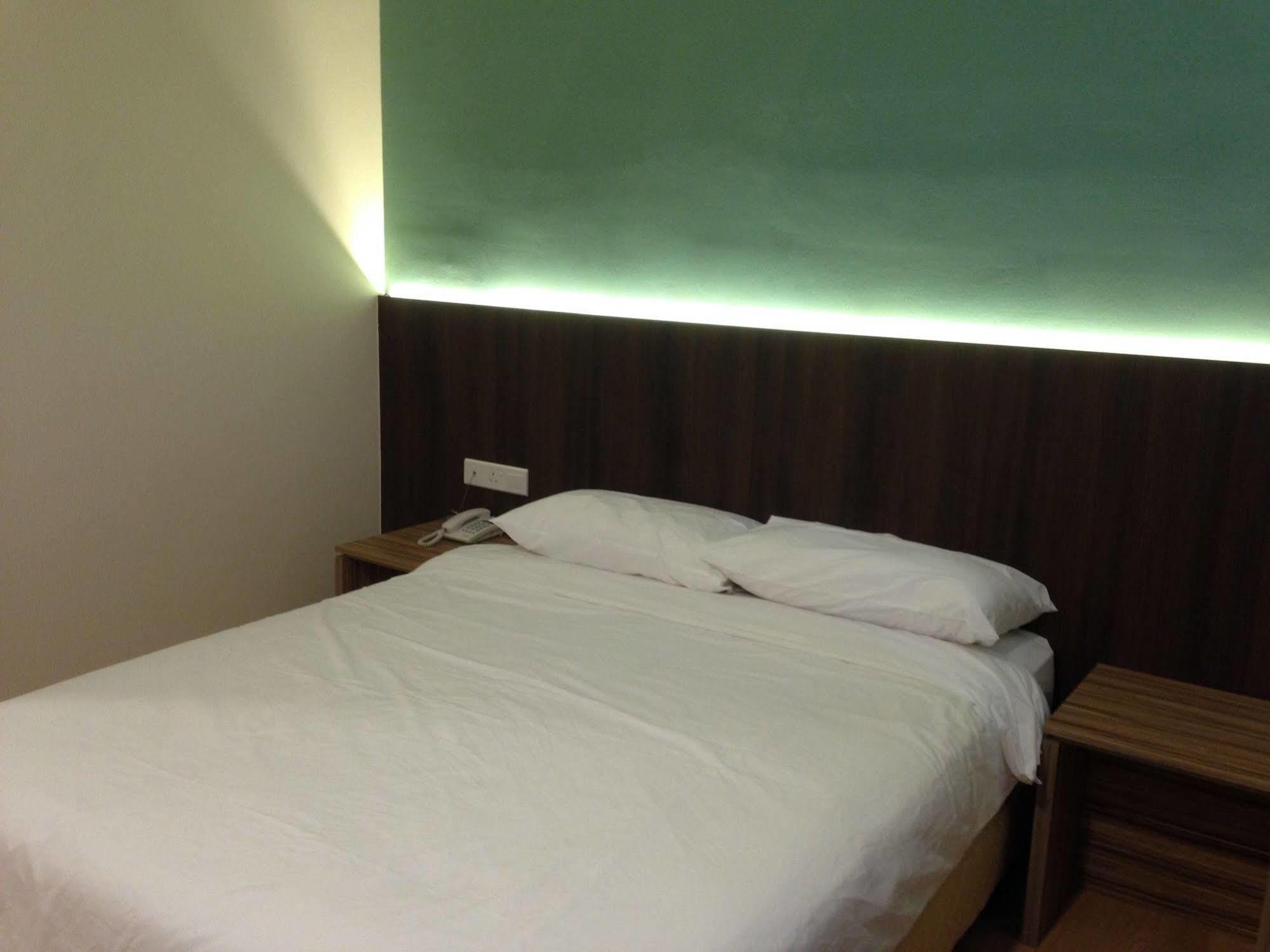 Tumike Hotel Бентонг Екстер'єр фото