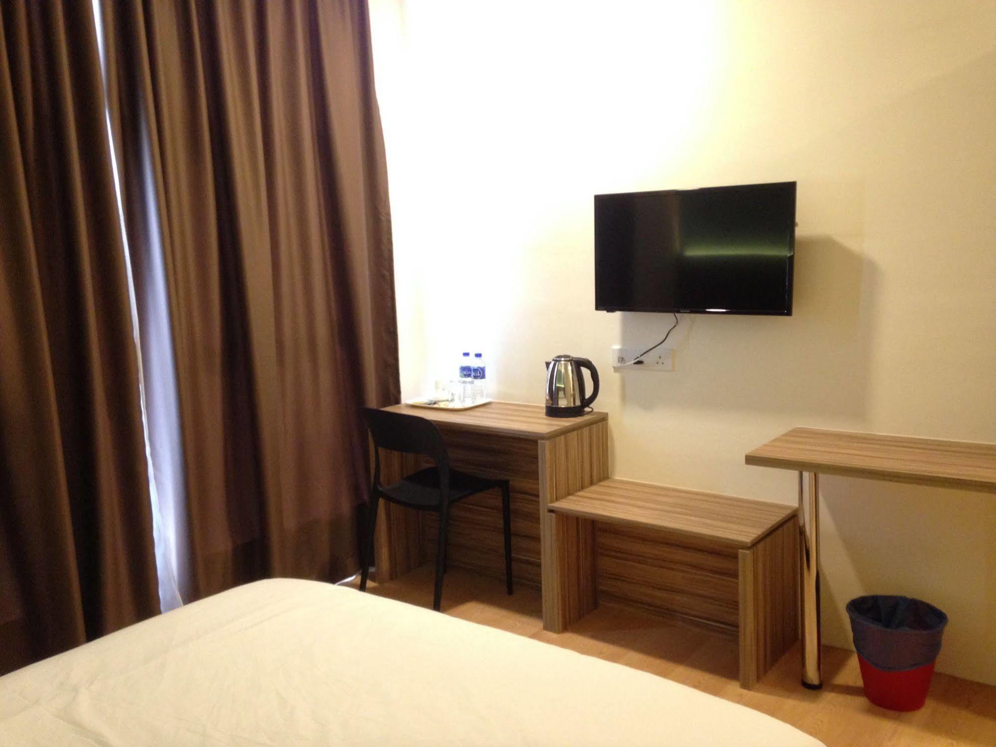 Tumike Hotel Бентонг Екстер'єр фото