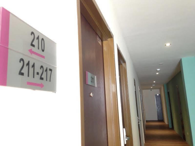 Tumike Hotel Бентонг Екстер'єр фото
