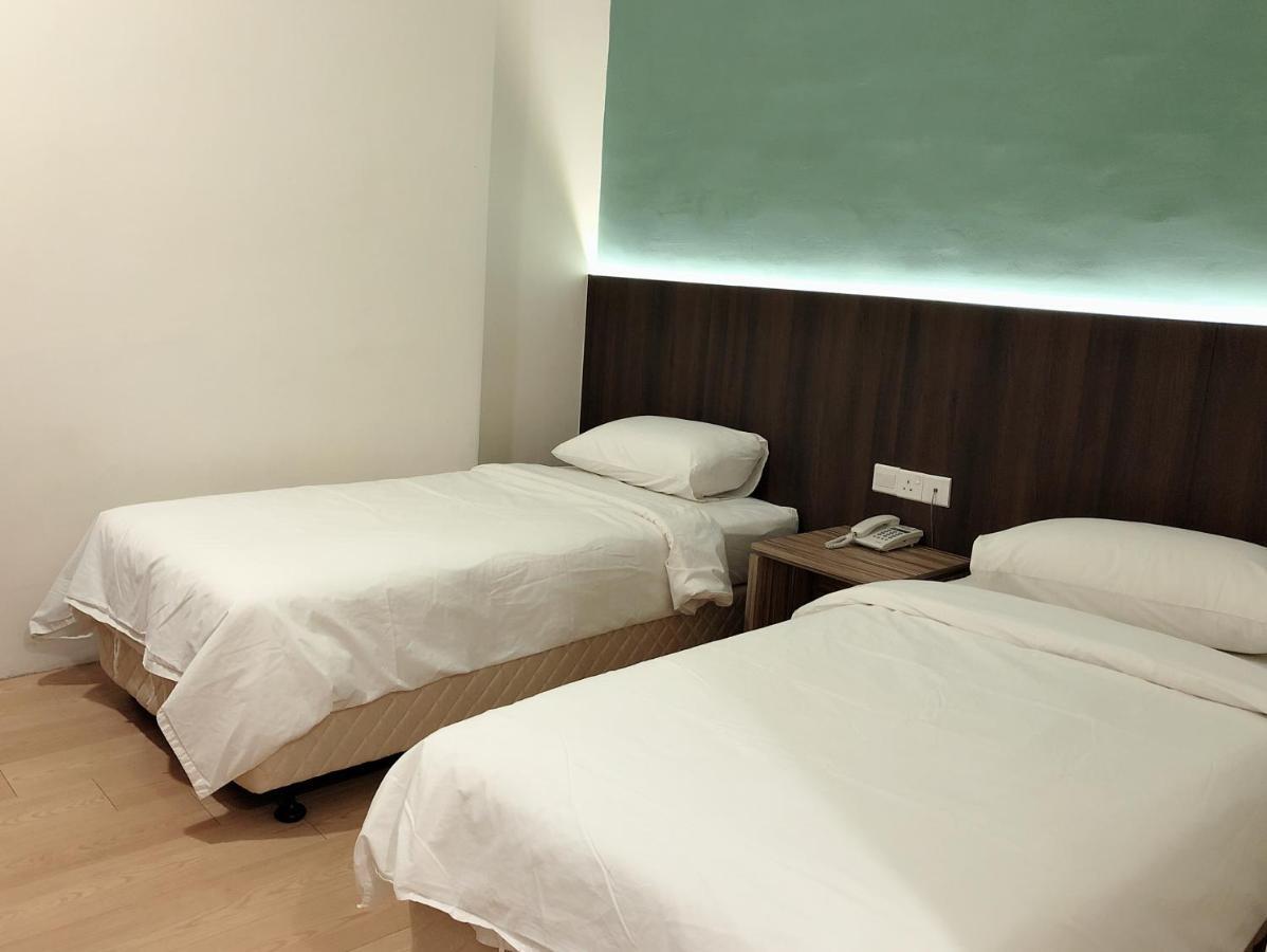 Tumike Hotel Бентонг Екстер'єр фото