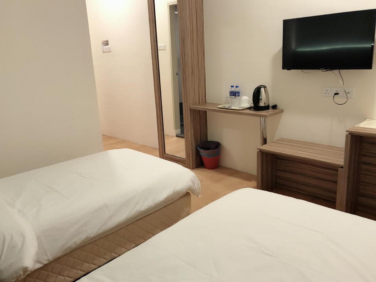 Tumike Hotel Бентонг Екстер'єр фото